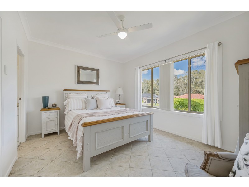 28 Abel Tasman Drive, Lake Cathie NSW 2445