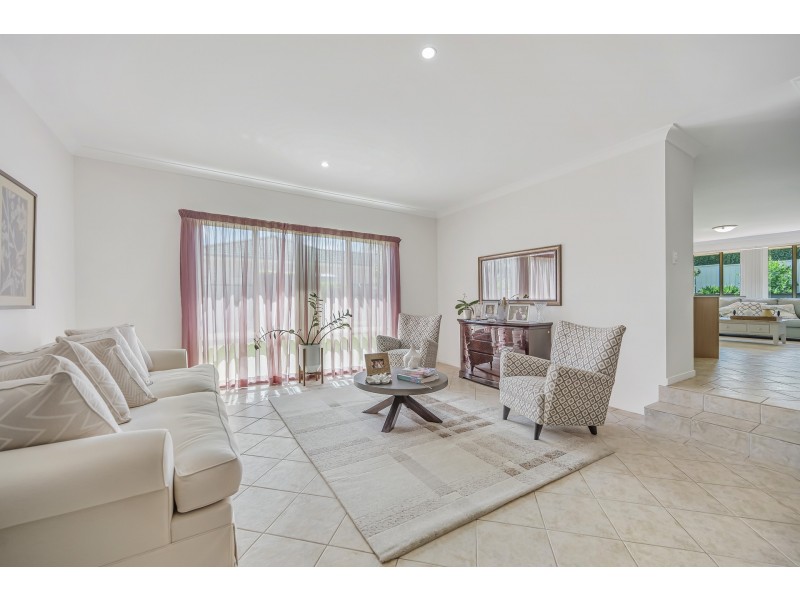 28 Abel Tasman Drive, Lake Cathie NSW 2445