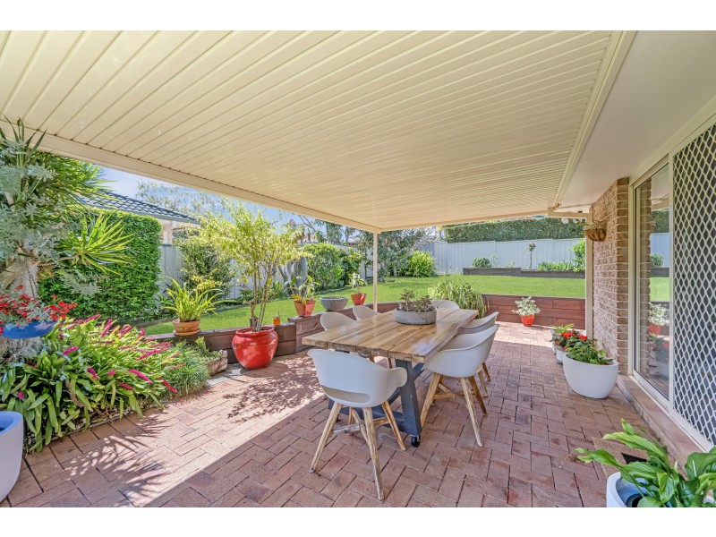 28 Abel Tasman Drive, Lake Cathie NSW 2445