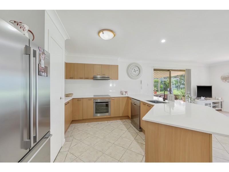 28 Abel Tasman Drive, Lake Cathie NSW 2445