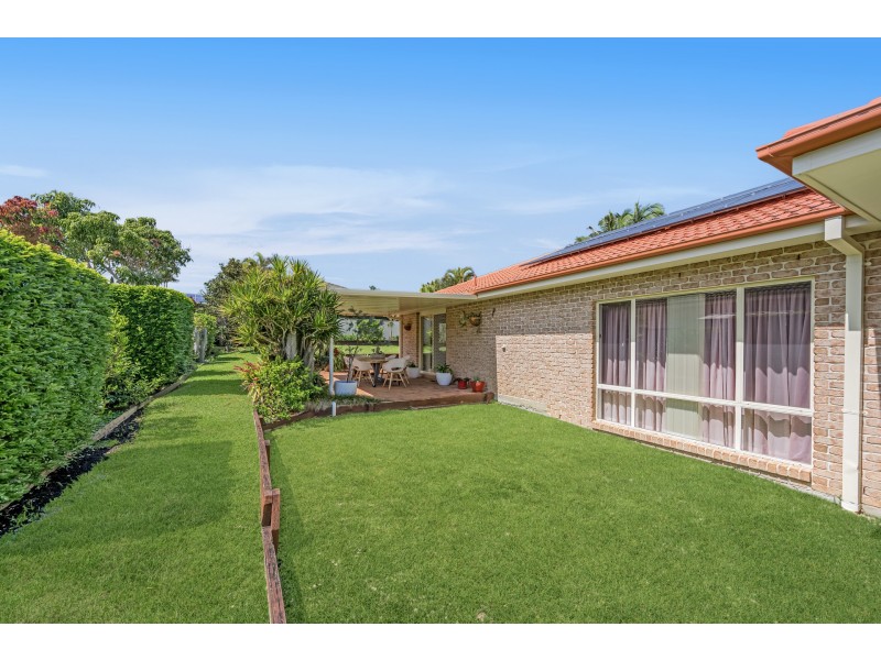 28 Abel Tasman Drive, Lake Cathie NSW 2445