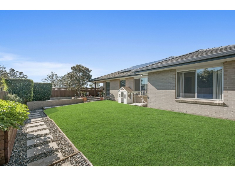 4 Chifley Street, Thrumster NSW 2444