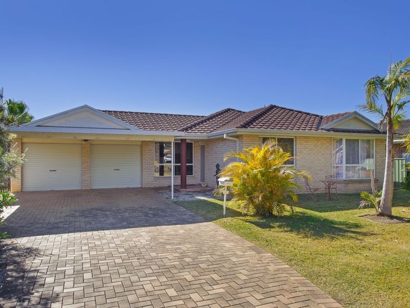 17 Yarra Avenue, Port Macquarie NSW 2444
