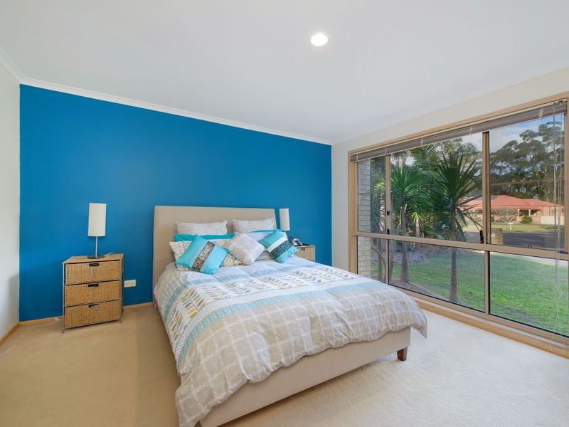 4 Grevillea Court, Lake Cathie NSW 2445