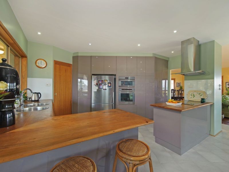 15 Orana Drive, Lake Cathie NSW 2445