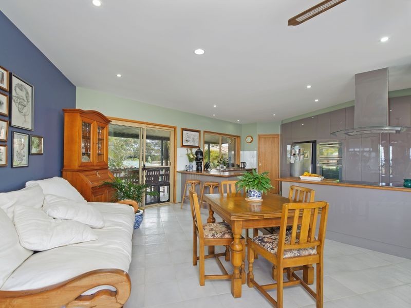 15 Orana Drive, Lake Cathie NSW 2445