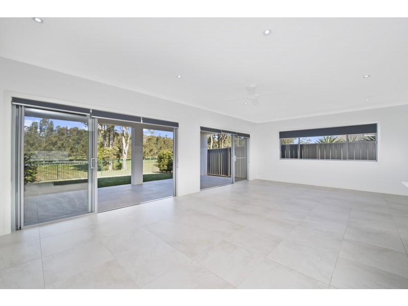 2/27 Diamond Drive, Port Macquarie NSW 2444