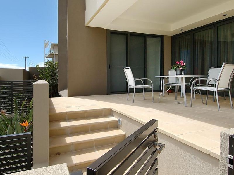 2/12 Burrawan Street, Port Macquarie NSW 2444