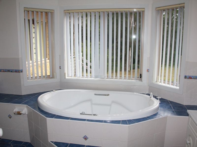 108 Tall Timbers Road, Lake Innes NSW 2446