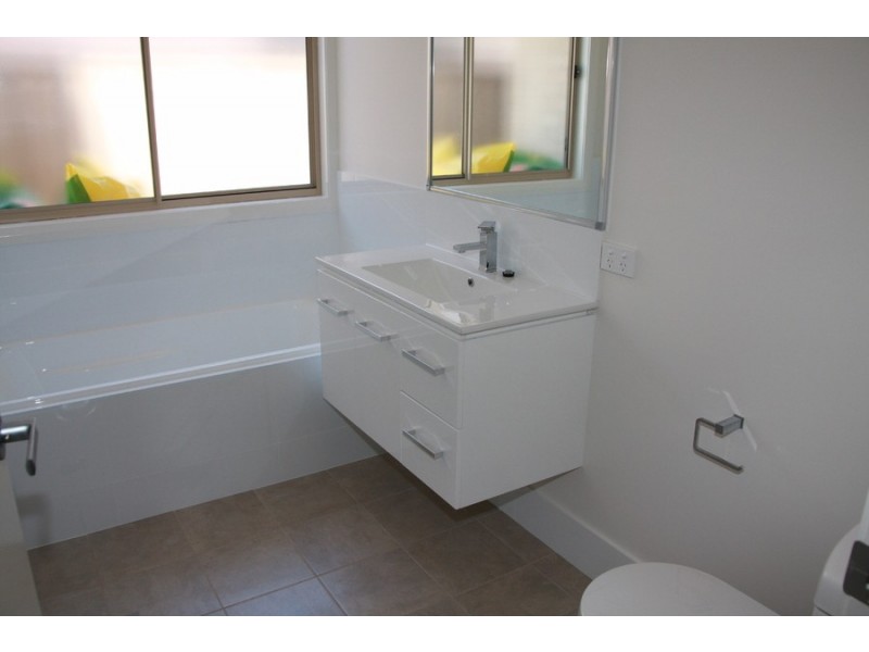 2 Stirling Close, Port Macquarie NSW 2444