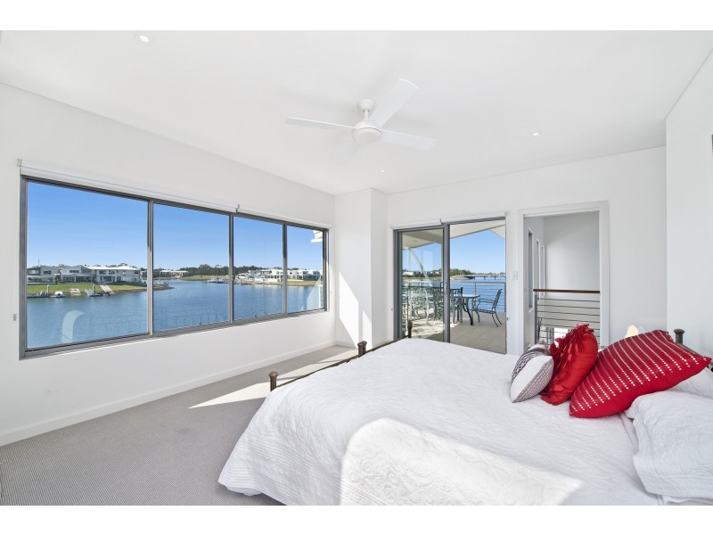 12 The Peninsula, Port Macquarie NSW 2444
