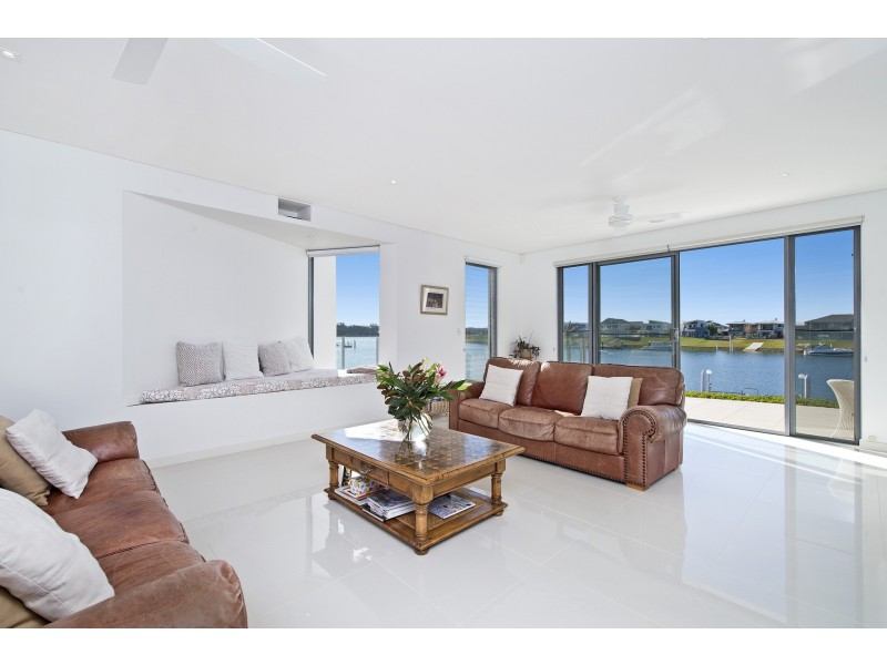 12 The Peninsula, Port Macquarie NSW 2444
