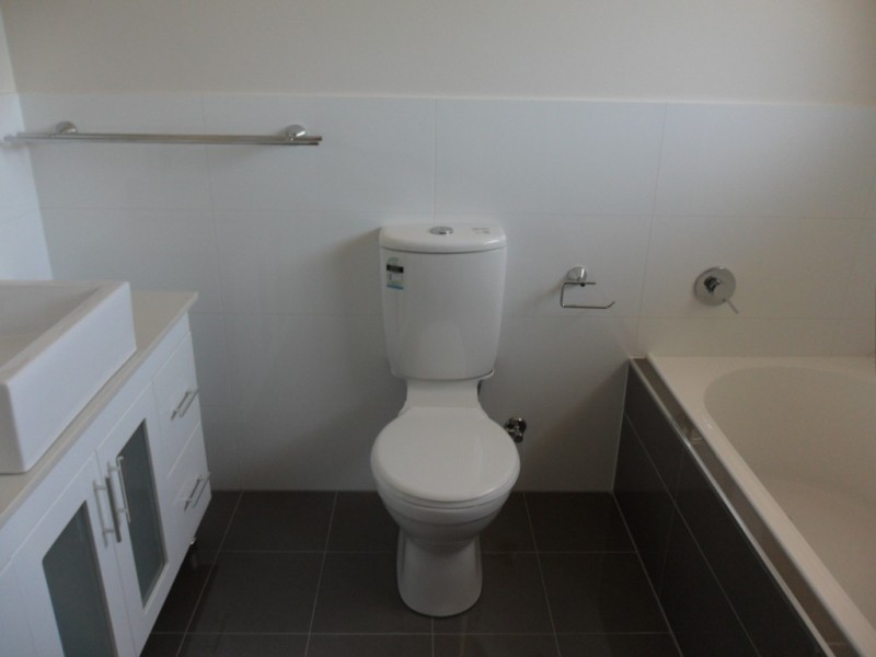 2/24 Caitlin Darcy Parkway, Port Macquarie NSW 2444