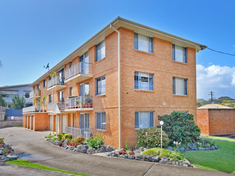 4/10 Mallawa Crescent, Port Macquarie NSW 2444