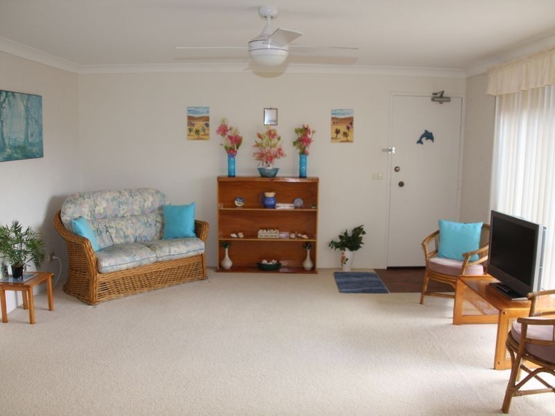 4/10 Mallawa Crescent, Port Macquarie NSW 2444