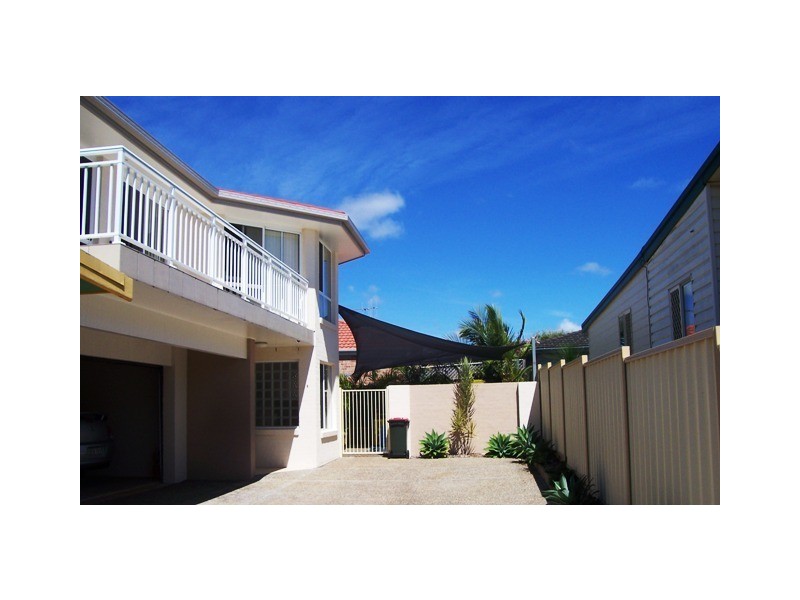 2/9 Granite Street, Port Macquarie NSW 2444