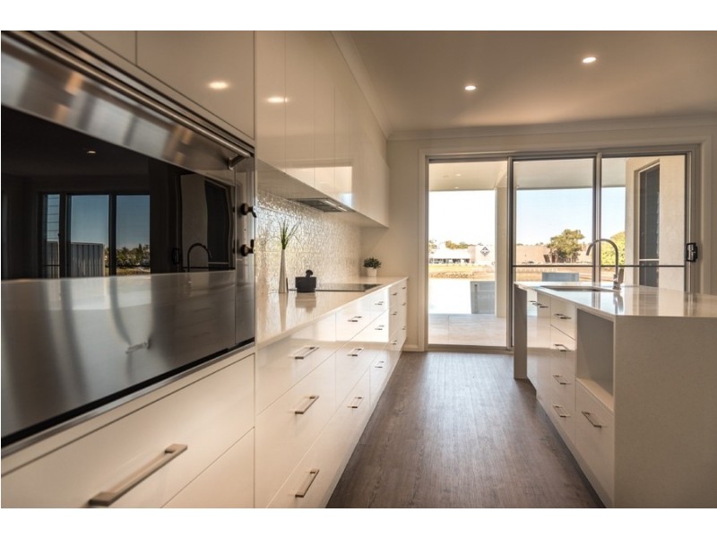 15 Cove Place, Port Macquarie NSW 2444