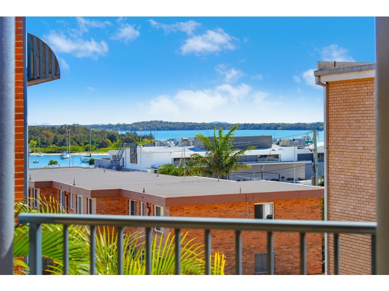 22/27-29 Waugh Street, Port Macquarie NSW 2444