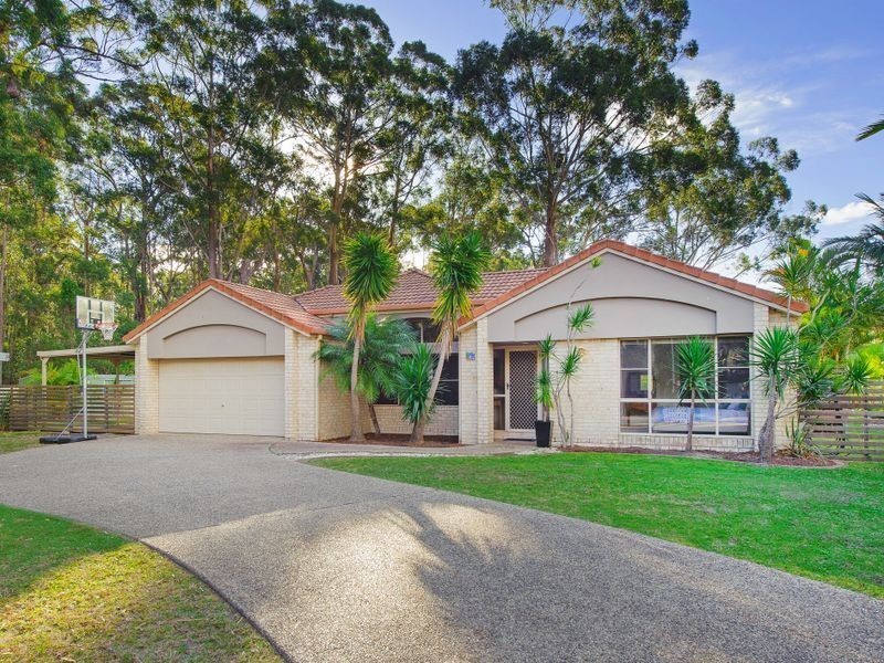 4 Grevillea Court, Lake Cathie NSW 2445