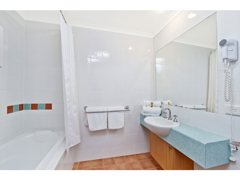 240/68 Pacific Drive, Port Macquarie NSW 2444