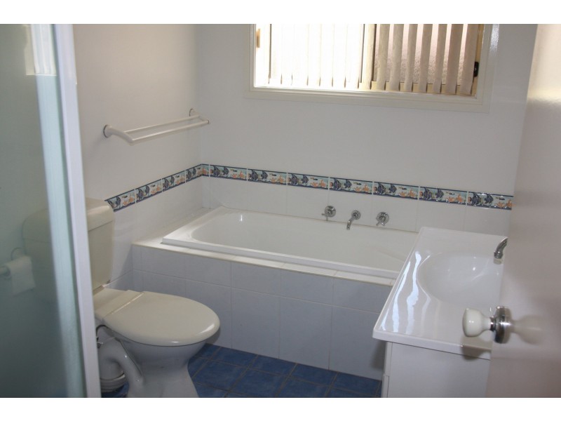 10 Deakin Close, Port Macquarie NSW 2444