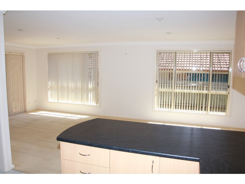 10 Deakin Close, Port Macquarie NSW 2444