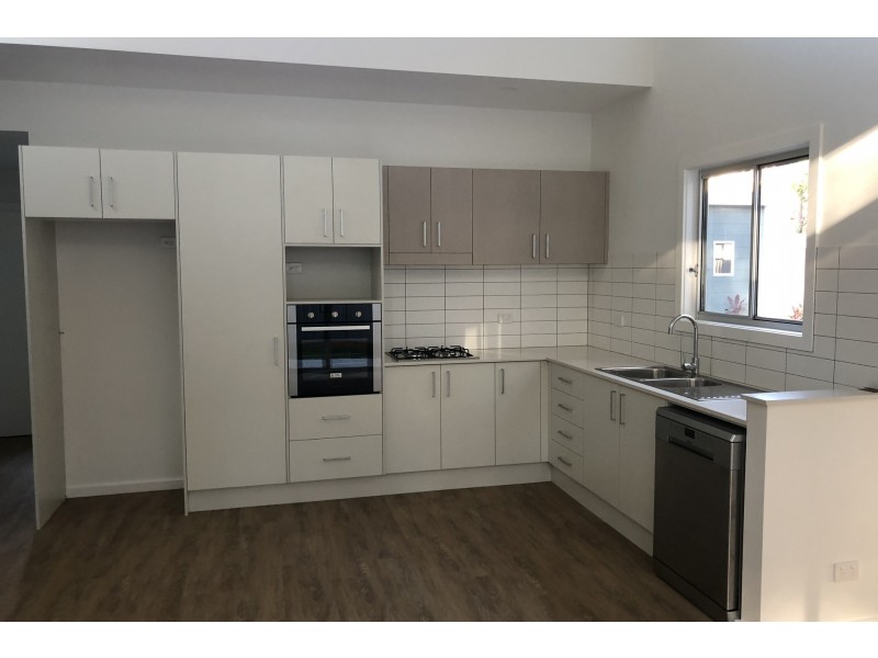 2/5 Dianella Road, Port Macquarie NSW 2444