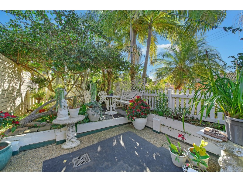 2/4-8 Glebe Close, Port Macquarie NSW 2444