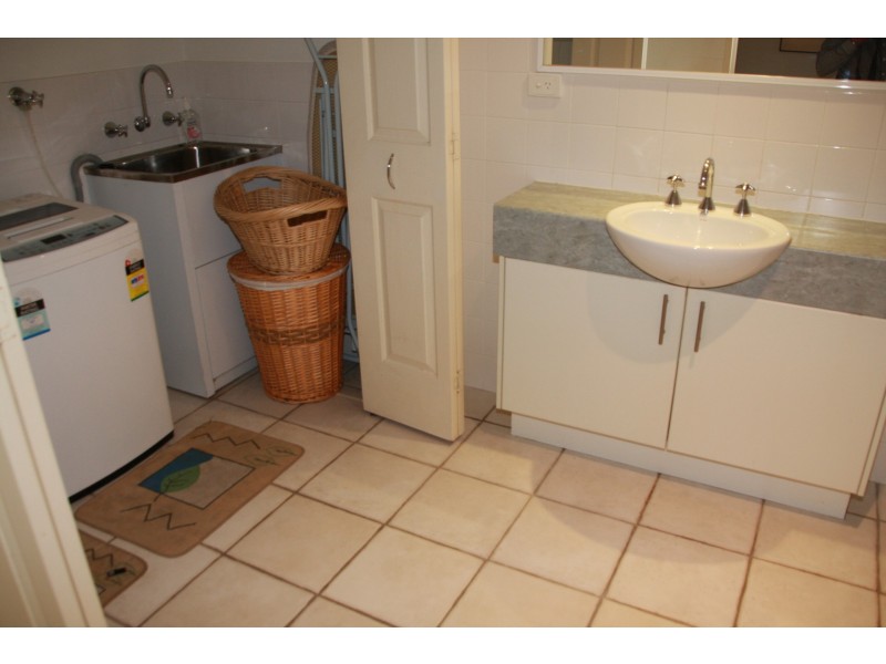8/27-29 Waugh Street, Port Macquarie NSW 2444