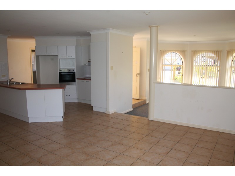 8 Reef Close, Port Macquarie NSW 2444