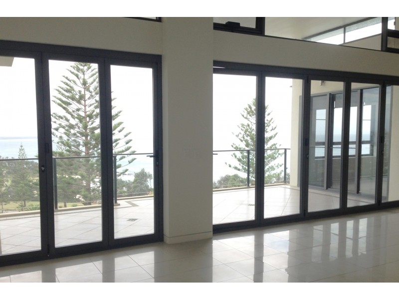 8/12 Burrawan Street, Port Macquarie NSW 2444