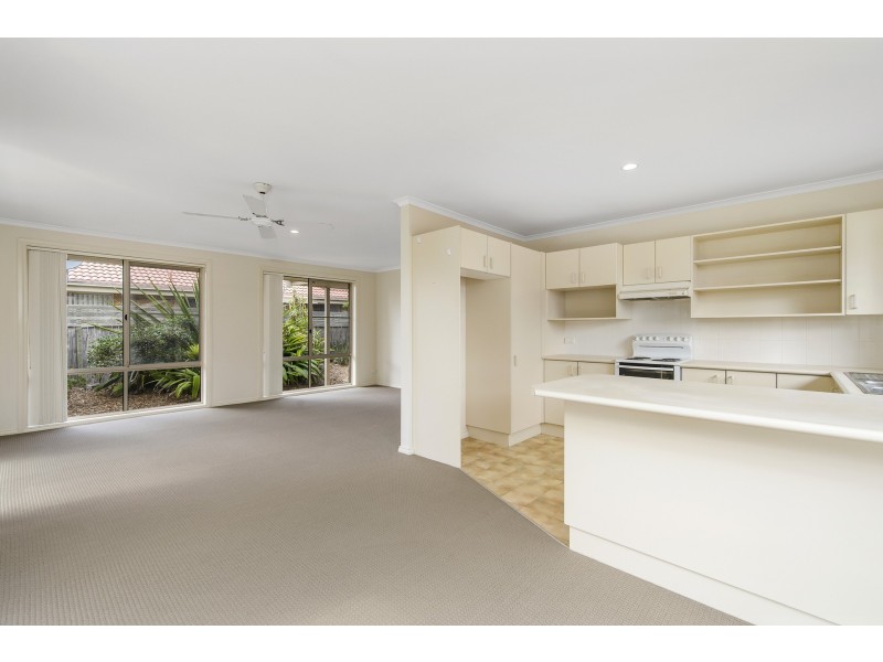 2/2 Emily Avenue, Port Macquarie NSW 2444
