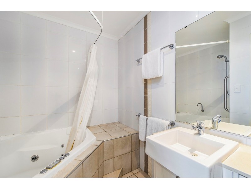 320/68 Pacific Drive, Port Macquarie NSW 2444