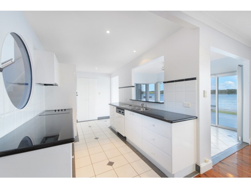 19 Riverside Drive, Port Macquarie NSW 2444