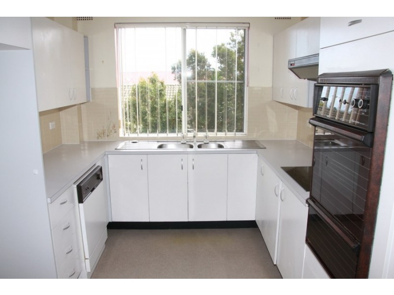 2/10 Oxley Crescent, Port Macquarie NSW 2444