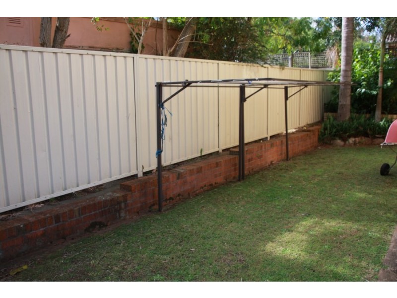 2/10 Oxley Crescent, Port Macquarie NSW 2444
