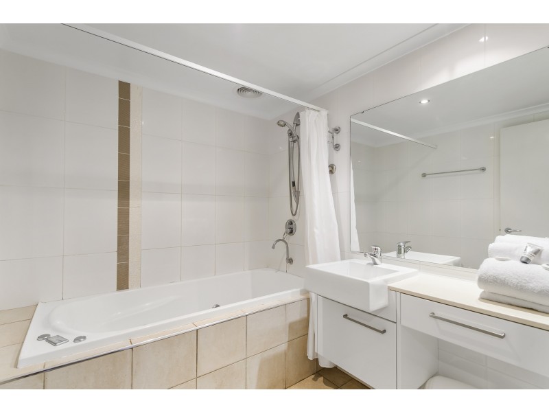 302/68 Pacific Drive, Port Macquarie NSW 2444