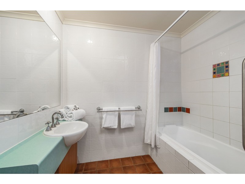 215/68 Pacific Drive, Port Macquarie NSW 2444