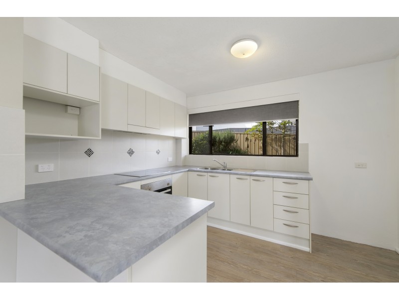 2/2 Oxley Crescent, Port Macquarie NSW 2444