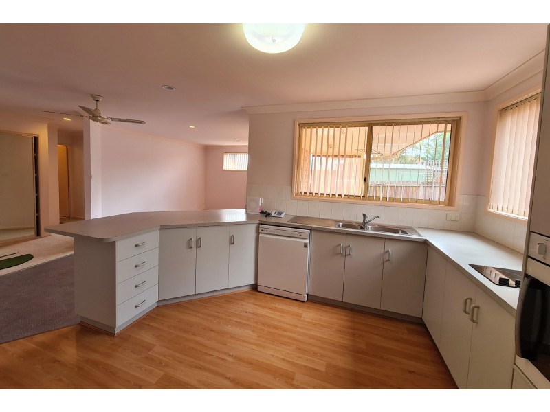 1/2 Wayfield Way, Port Macquarie NSW 2444