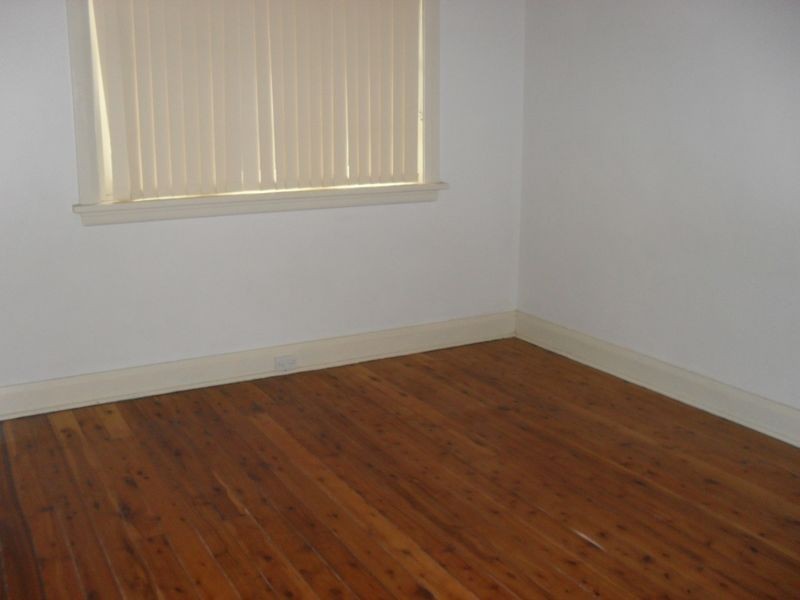 2 MacPherson Street, Meadowbank NSW 2114