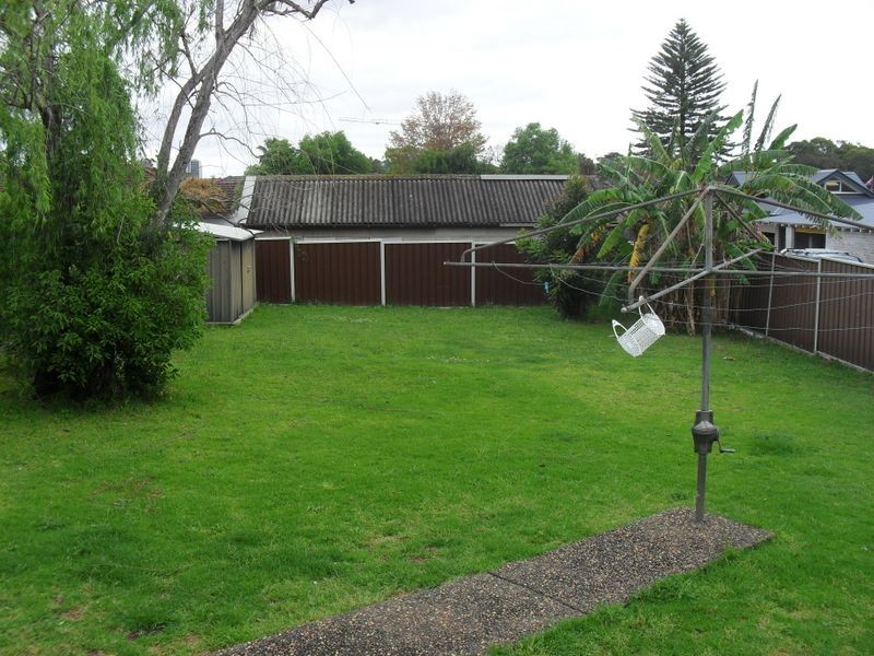 2 MacPherson Street, Meadowbank NSW 2114