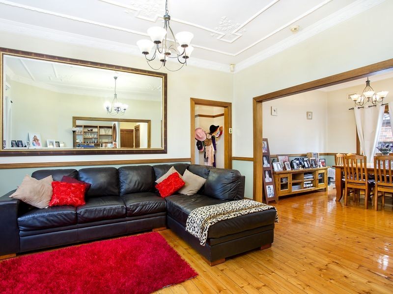 62 Griffiths Avenue, West Ryde NSW 2114
