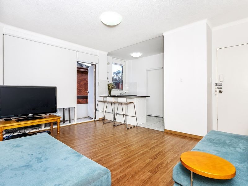 12/9 Bank Street, Meadowbank NSW 2114