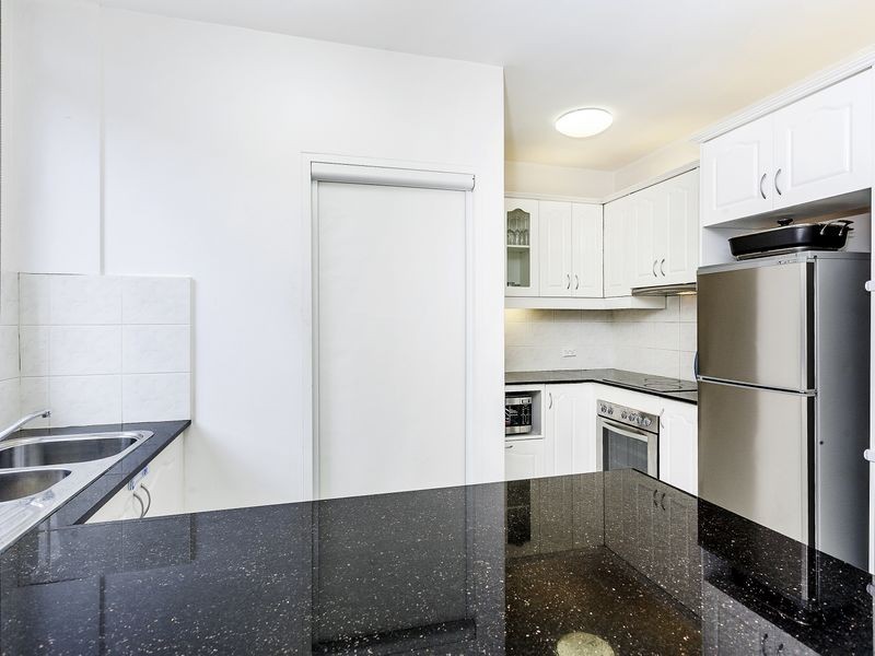 12/9 Bank Street, Meadowbank NSW 2114