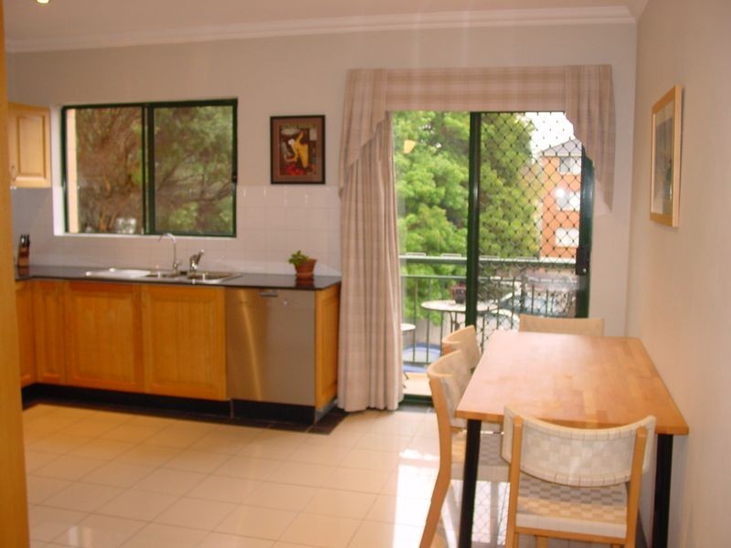 2/2 Gowrie Street, Ryde NSW 2112