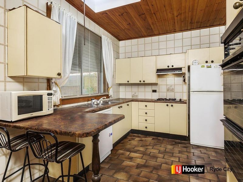 16 Moncrieff Drive, East Ryde NSW 2113