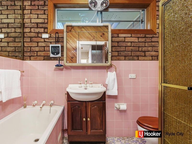 16 Moncrieff Drive, East Ryde NSW 2113