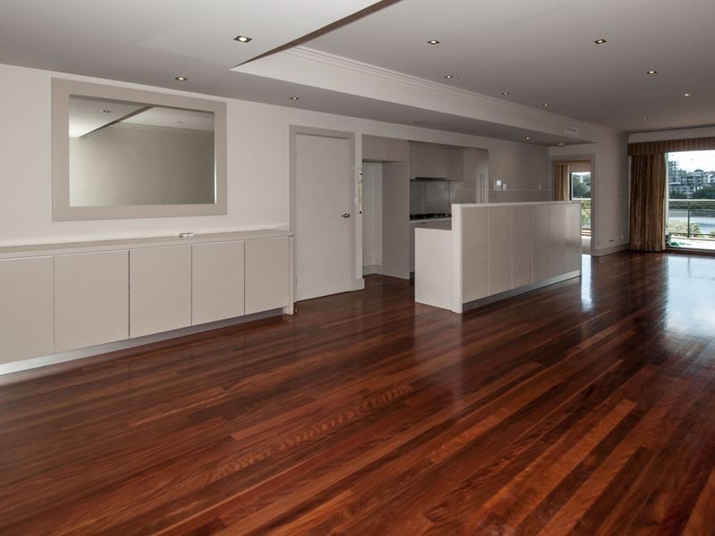 14/2 Bay Street, Meadowbank NSW 2114