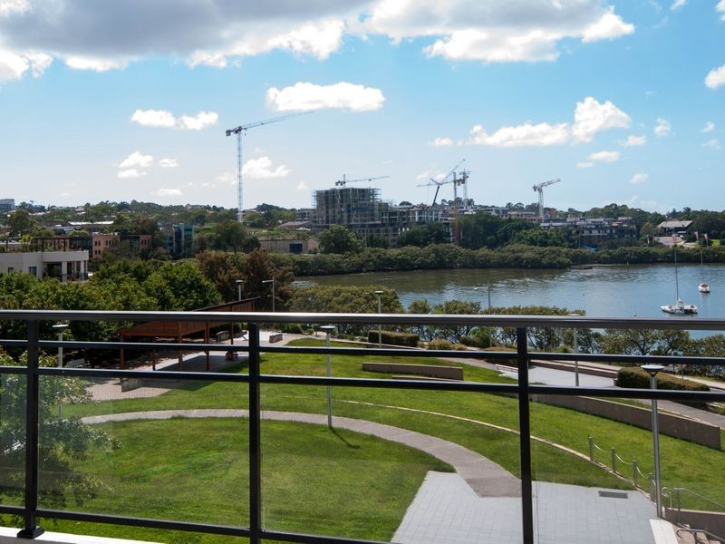 14/2 Bay Street, Meadowbank NSW 2114